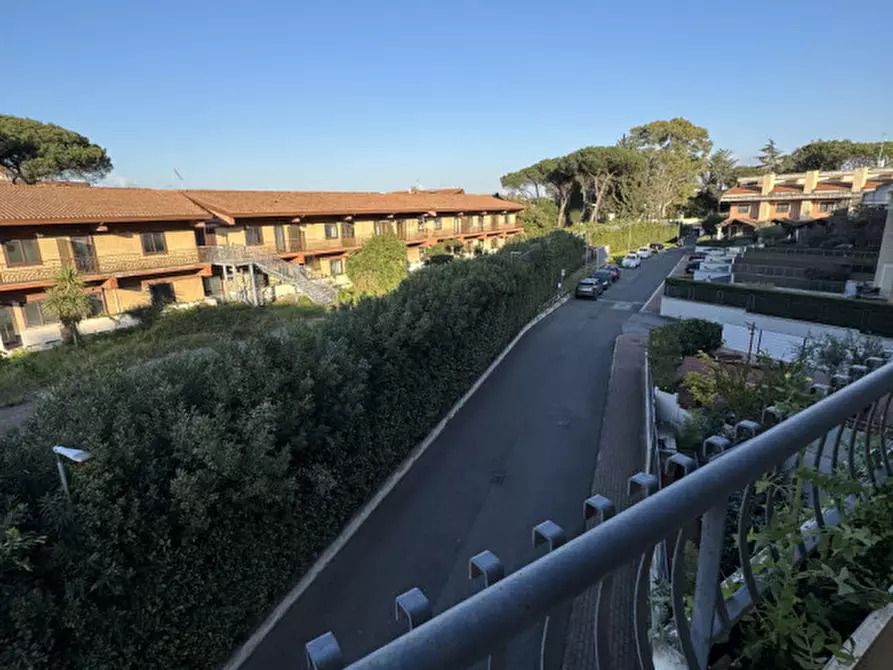 Immagine 13 di Appartamento in affitto  in Via Andrea Cascella a Roma