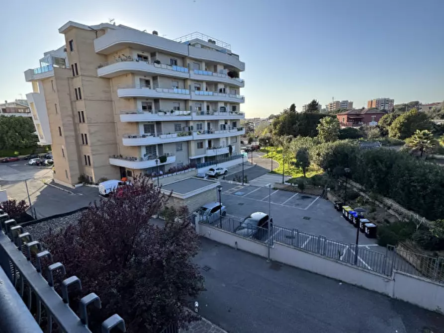 Immagine 32 di Appartamento in affitto  in Via Andrea Cascella a Roma