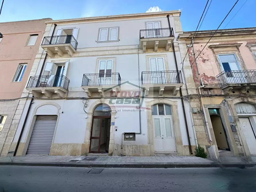 Immagine 1 di Appartamento in vendita  in Riviera Dionisio il Grande 107 a Siracusa