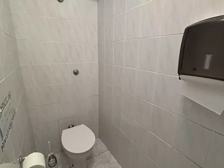 Immagine 20 di Magazzino in affitto  in VIA SOLDANI a Firenze