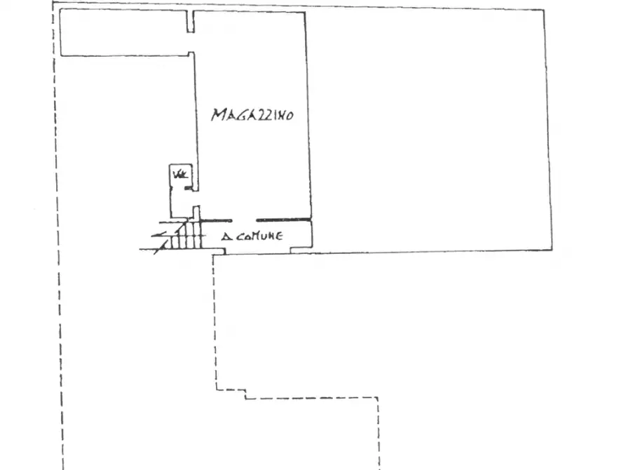 Immagine 26 di Magazzino in affitto  in VIA SOLDANI a Firenze