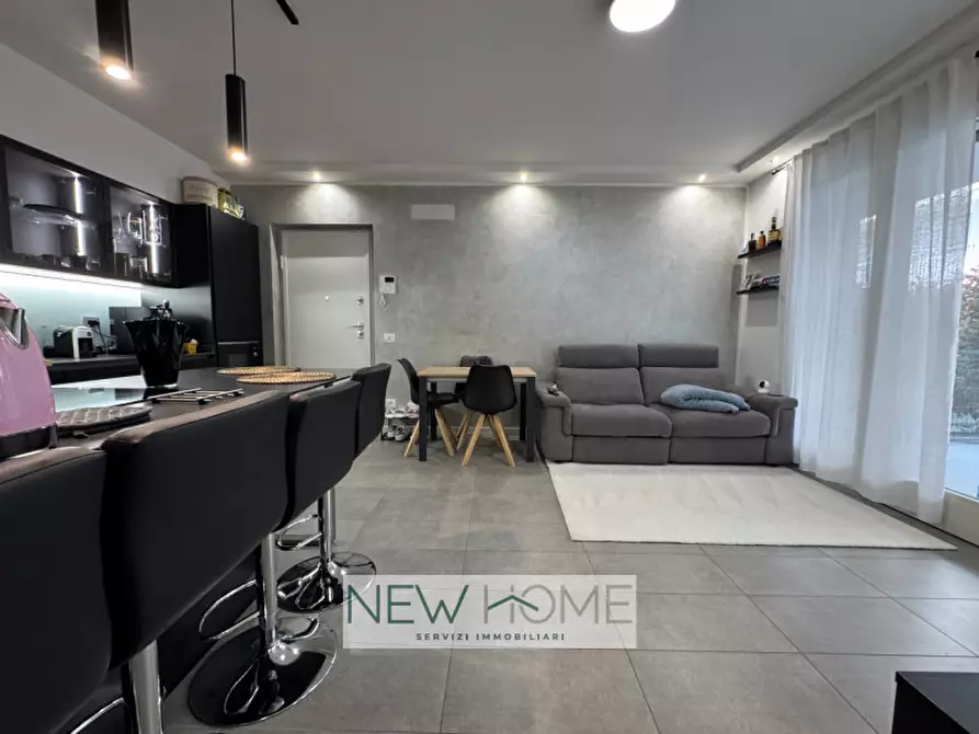 Immagine 1 di Appartamento in vendita  in via rinaldo veronesi 45 a Verona