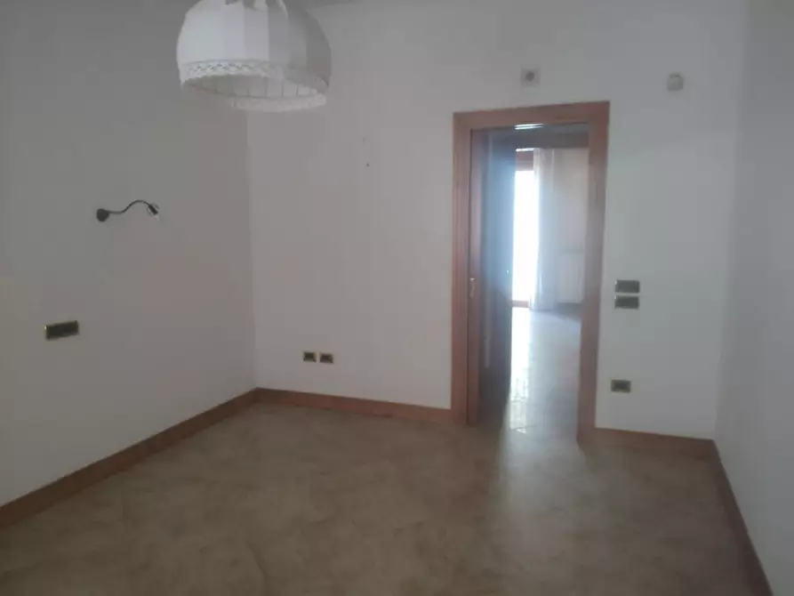 Immagine 8 di Appartamento in affitto  in Parco carelli a Napoli