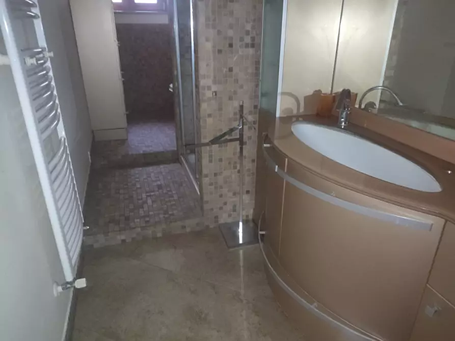 Immagine 13 di Appartamento in affitto  in Parco carelli a Napoli