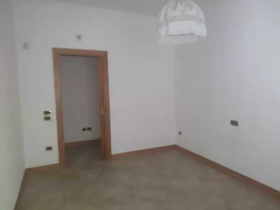 Immagine 14 di Appartamento in affitto  in Parco carelli a Napoli