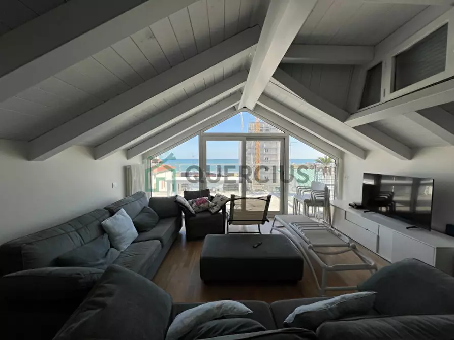 Immagine 8 di Attico in vendita  in via bafile 310 a Jesolo