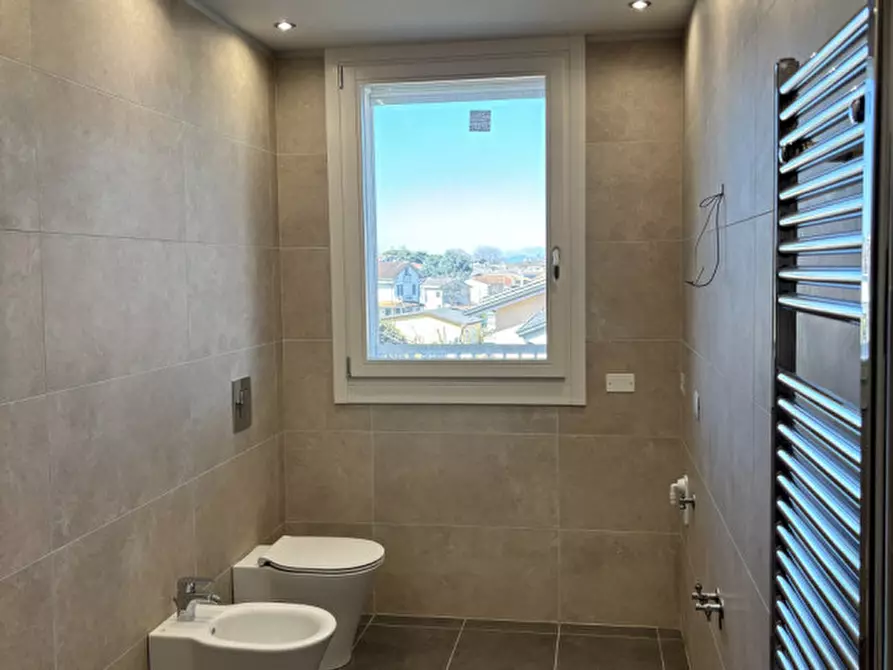 Immagine 28 di Attico in vendita  in Via San Domenico a Selvazzano Dentro