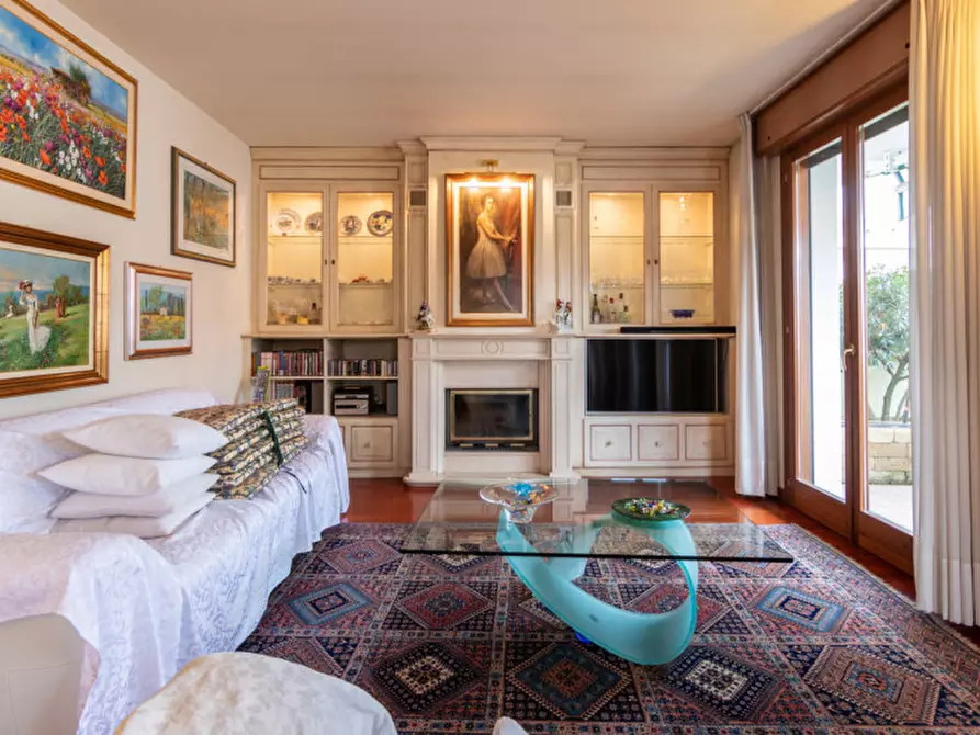 Immagine 5 di Appartamento in vendita  in Via Marcello Benedetto a Abano Terme