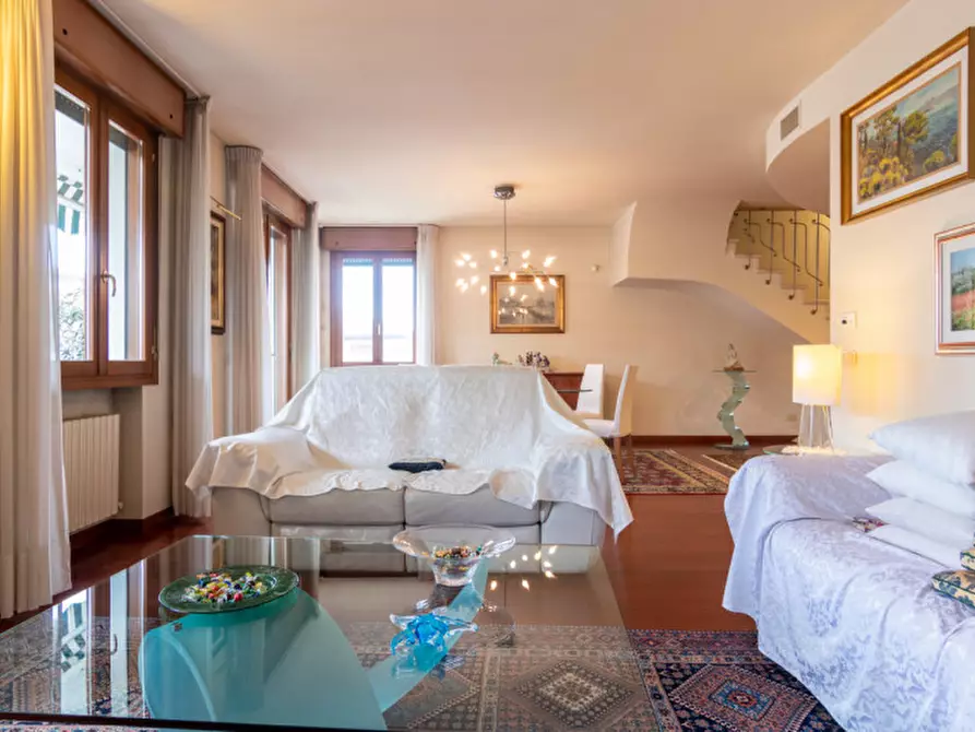 Immagine 7 di Appartamento in vendita  in Via Marcello Benedetto a Abano Terme