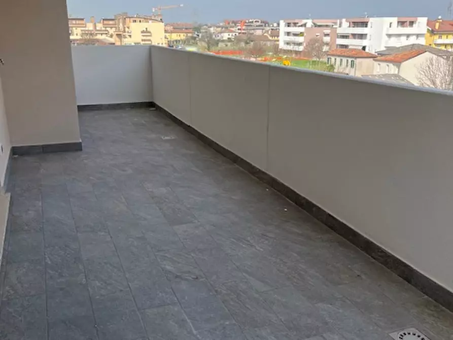 Immagine 15 di Appartamento in vendita  in via primo levi a Vigodarzere