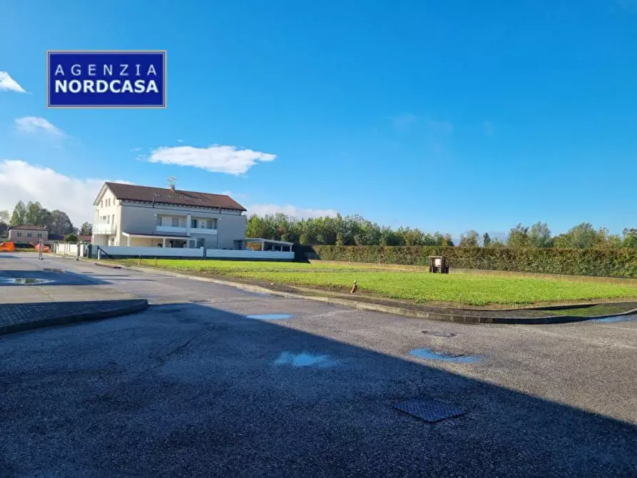 Immagine 3 di Terreno in vendita  in Via Marinoni a Santa Maria Di Sala