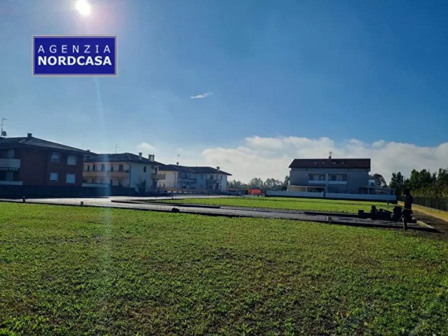 Immagine 4 di Terreno in vendita  in Via Marinoni a Santa Maria Di Sala