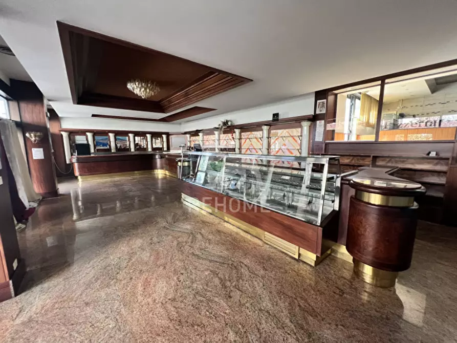 Immagine 2 di Attività commerciale in vendita  in Via Pradamano 41 Udine a Udine