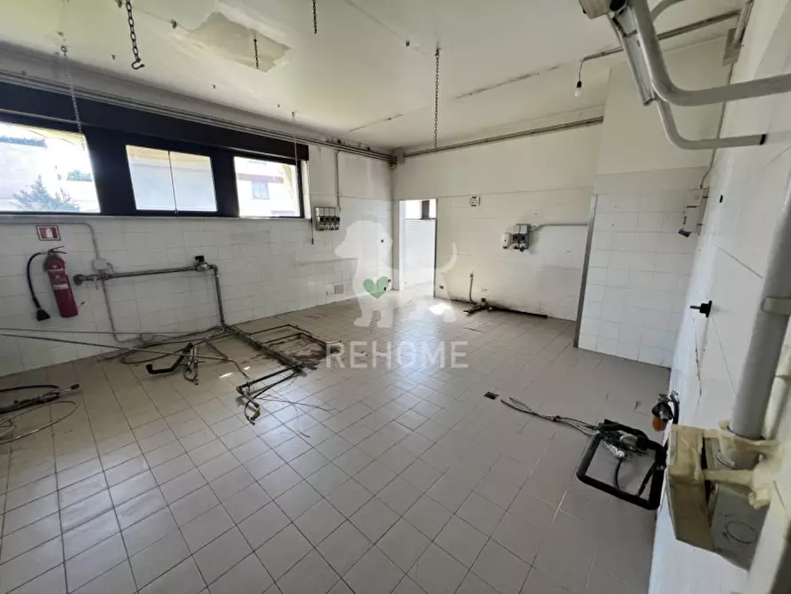 Immagine 21 di Attività commerciale in vendita  in Via Pradamano 41 Udine a Udine