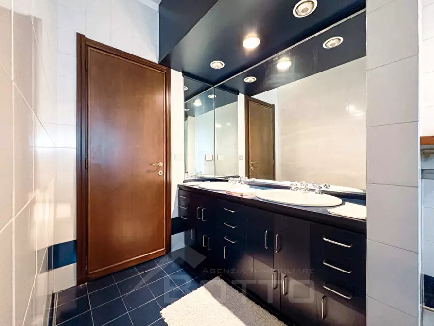 Immagine 24 di Appartamento in vendita  in Via Giacomo Matteotti, 64 a Omegna