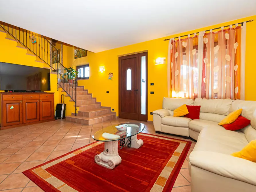 Immagine 7 di Villa in vendita  in VIA FERMI 3 a Busano