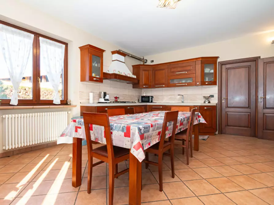 Immagine 14 di Villa in vendita  in VIA FERMI 3 a Busano