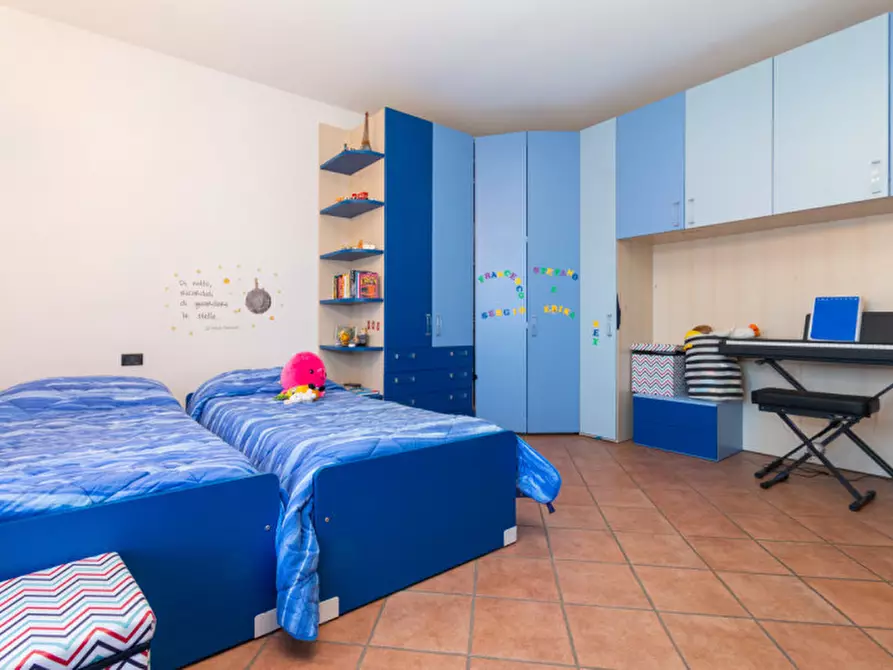 Immagine 21 di Villa in vendita  in VIA FERMI 3 a Busano