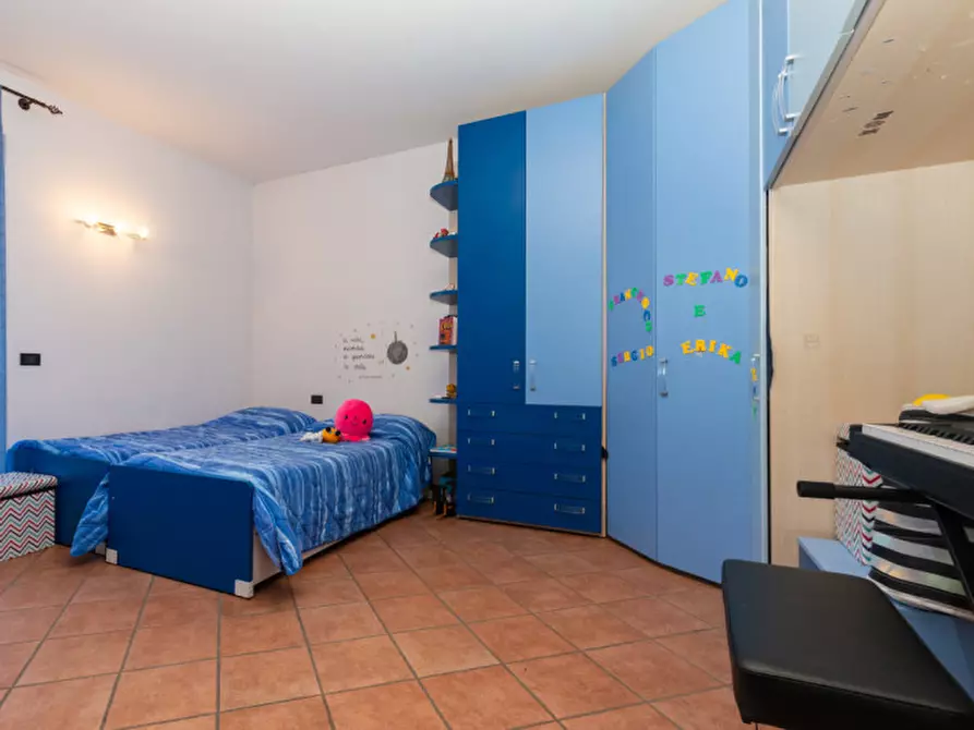 Immagine 24 di Villa in vendita  in VIA FERMI 3 a Busano