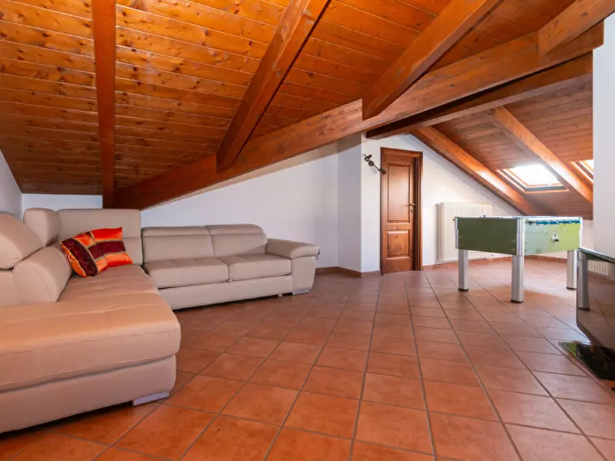 Immagine 31 di Villa in vendita  in VIA FERMI 3 a Busano