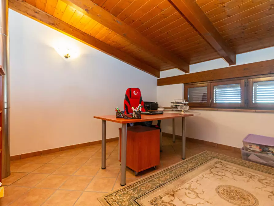 Immagine 36 di Villa in vendita  in VIA FERMI 3 a Busano