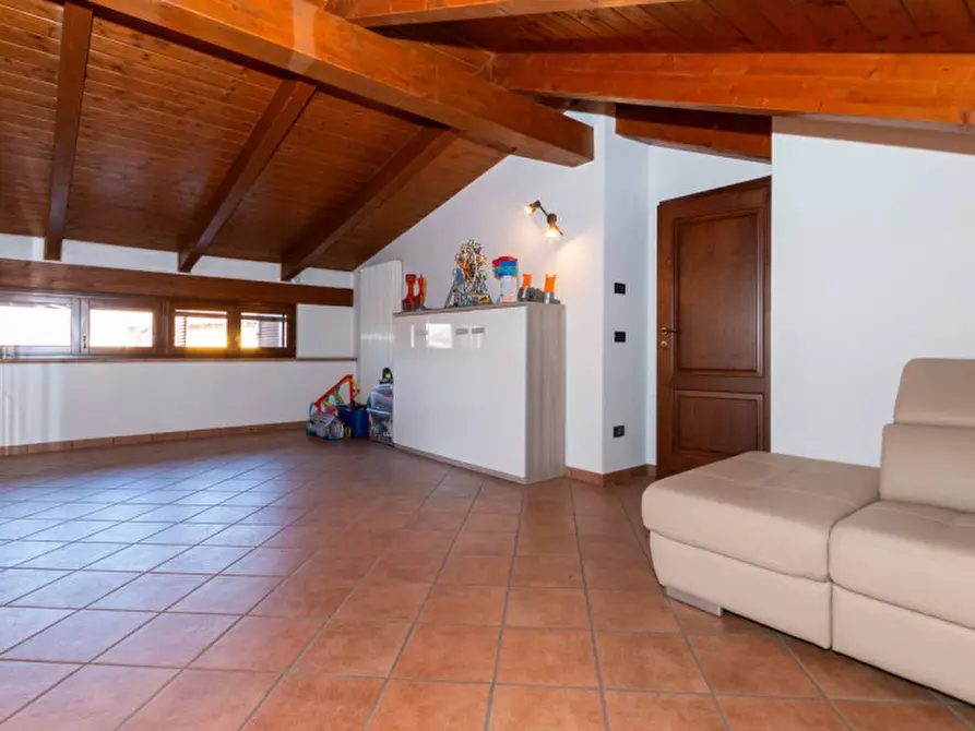 Immagine 40 di Villa in vendita  in VIA FERMI 3 a Busano