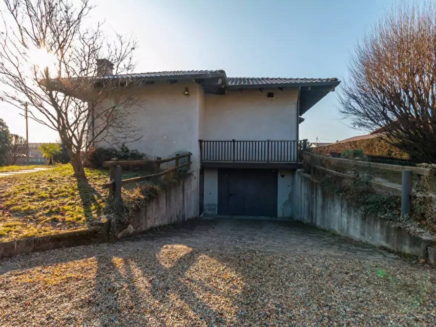 Immagine 43 di Villa in vendita  in VIA FERMI 3 a Busano