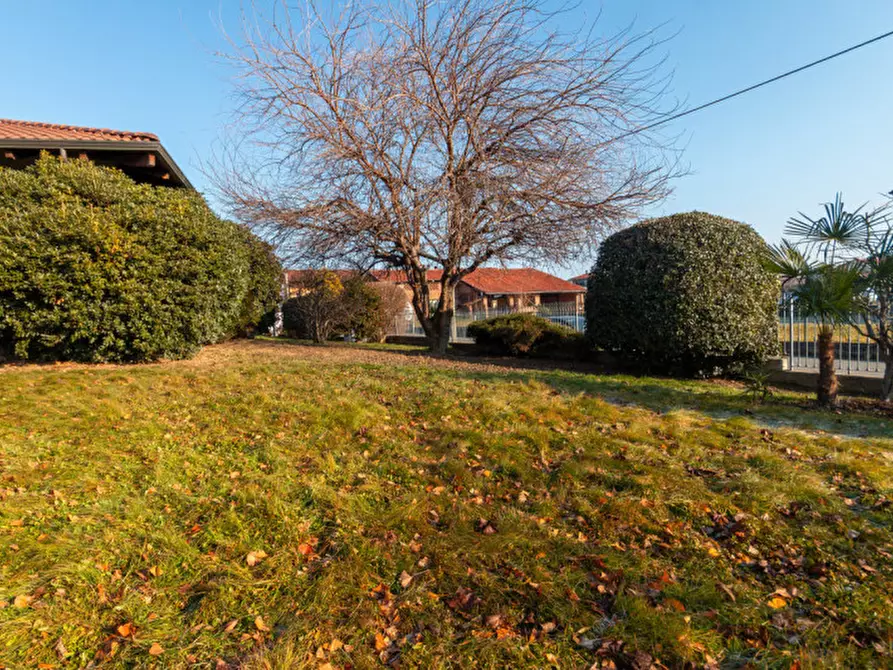 Immagine 44 di Villa in vendita  in VIA FERMI 3 a Busano