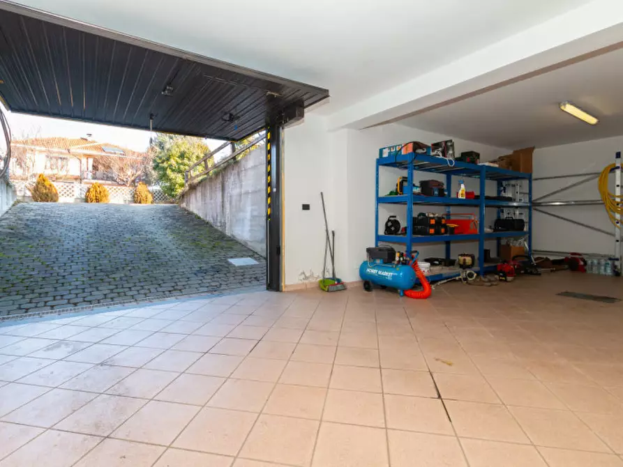 Immagine 46 di Villa in vendita  in VIA FERMI 3 a Busano