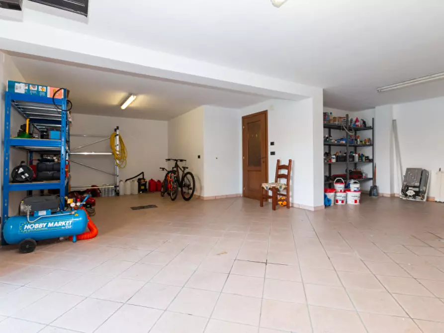 Immagine 47 di Villa in vendita  in VIA FERMI 3 a Busano