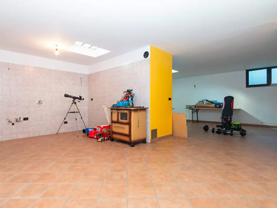 Immagine 52 di Villa in vendita  in VIA FERMI 3 a Busano