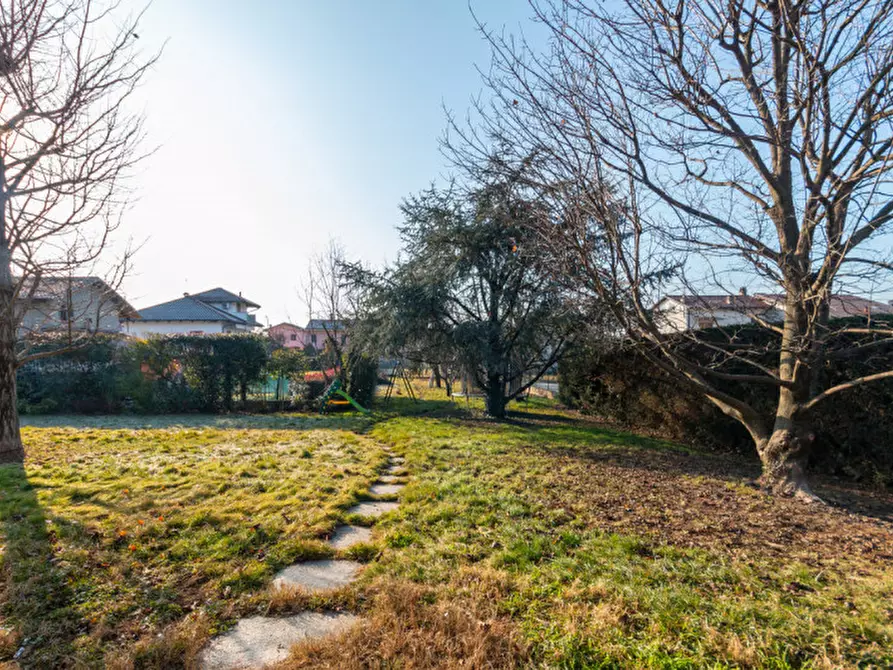 Immagine 56 di Villa in vendita  in VIA FERMI 3 a Busano