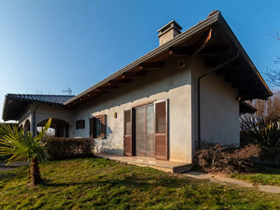 Immagine 59 di Villa in vendita  in VIA FERMI 3 a Busano