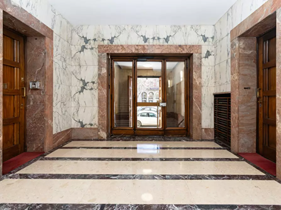 Immagine 2 di Appartamento in vendita  in Corso Vinzaglio 16 a Torino