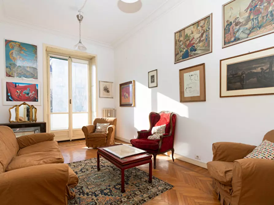 Immagine 8 di Appartamento in vendita  in Corso Vinzaglio 16 a Torino