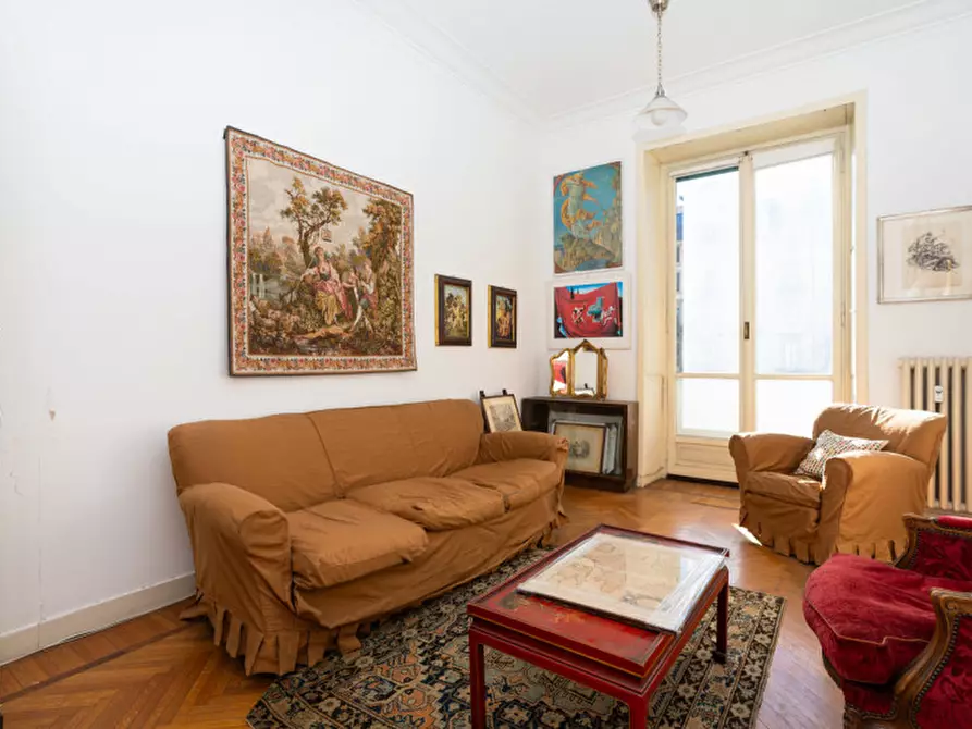 Immagine 10 di Appartamento in vendita  in Corso Vinzaglio 16 a Torino