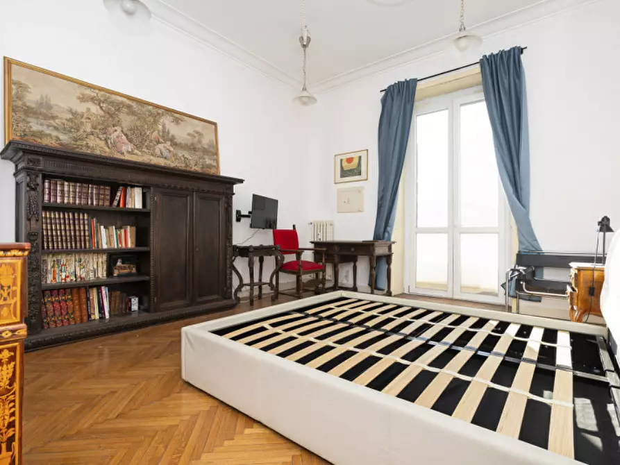 Immagine 15 di Appartamento in vendita  in Corso Vinzaglio 16 a Torino