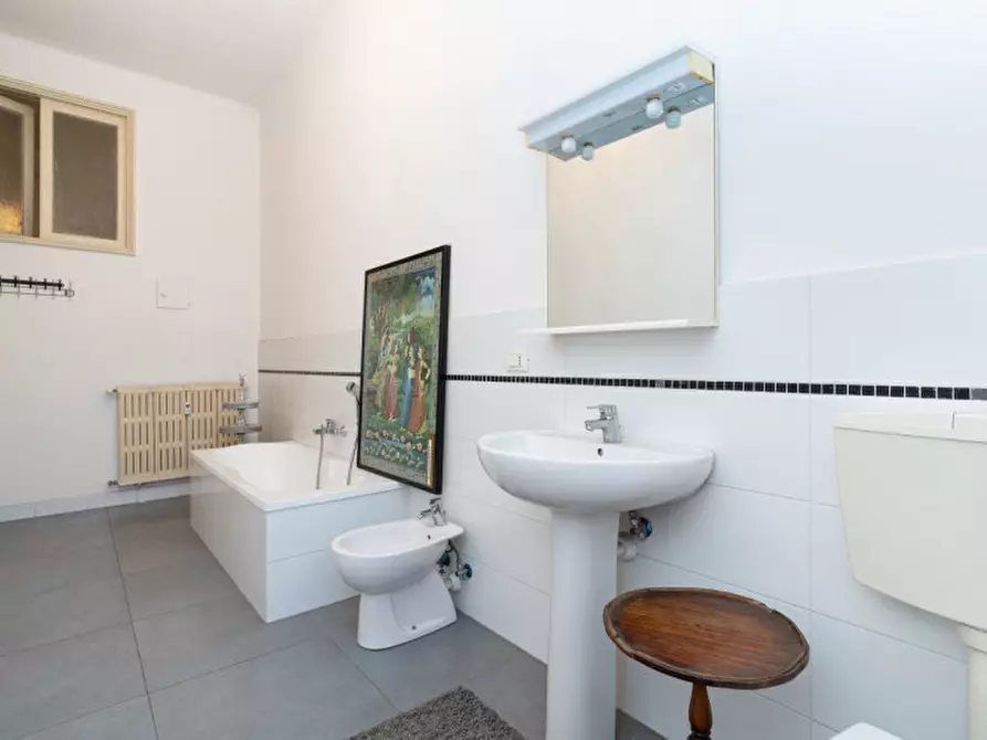 Immagine 25 di Appartamento in vendita  in Corso Vinzaglio 16 a Torino