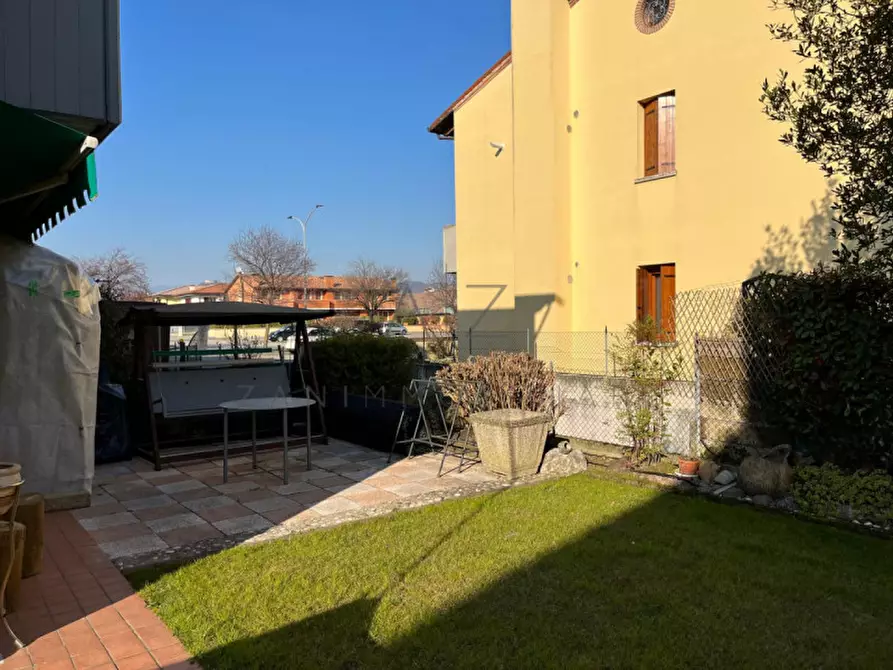 Immagine 12 di Villetta a schiera in vendita  in Via Antonio Vivaldi a Asolo