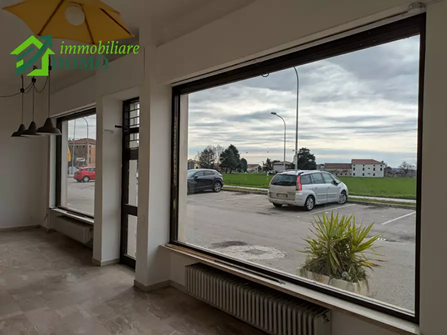 Immagine 18 di Attività commerciale in affitto  in viale Europa 113 a Thiene