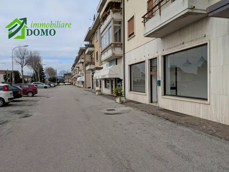 Immagine 20 di Attività commerciale in affitto  in viale Europa 113 a Thiene