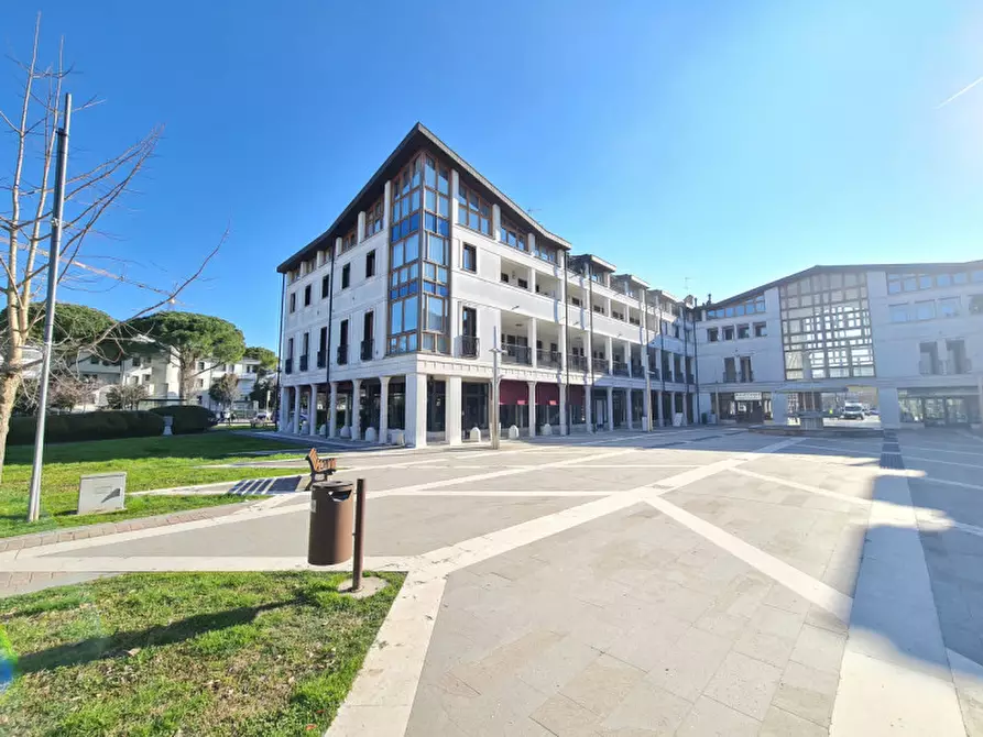 Immagine 1 di Attico in vendita  in via Alessandro Volta a Abano Terme