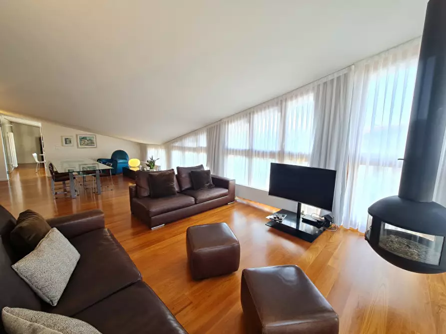 Immagine 5 di Attico in vendita  in via Alessandro Volta a Abano Terme