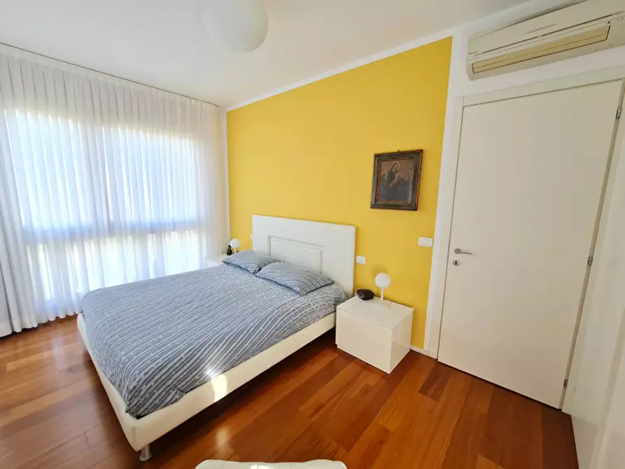 Immagine 20 di Attico in vendita  in via Alessandro Volta a Abano Terme