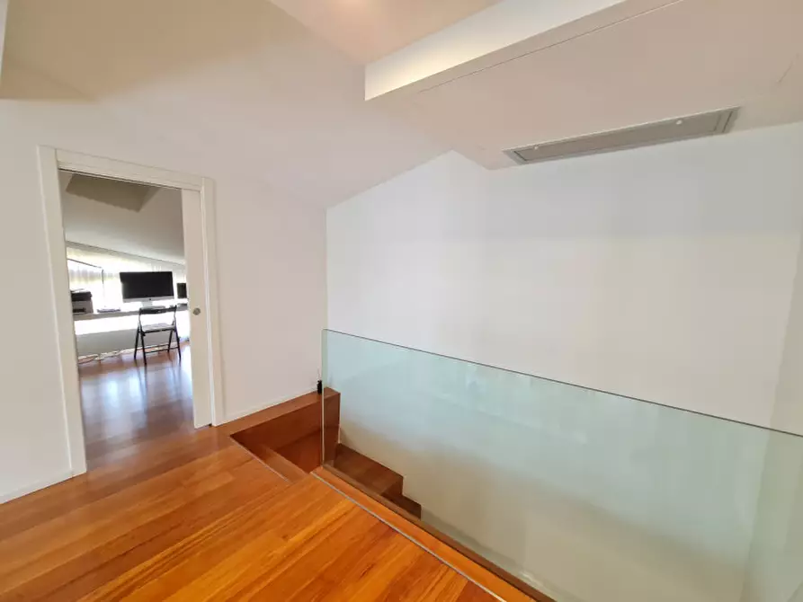 Immagine 48 di Attico in vendita  in via Alessandro Volta a Abano Terme