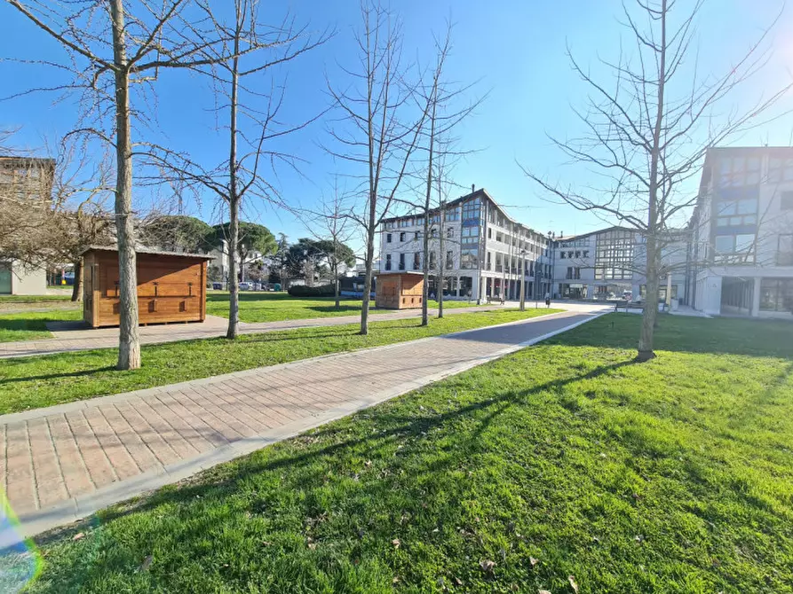 Immagine 56 di Attico in vendita  in via Alessandro Volta a Abano Terme