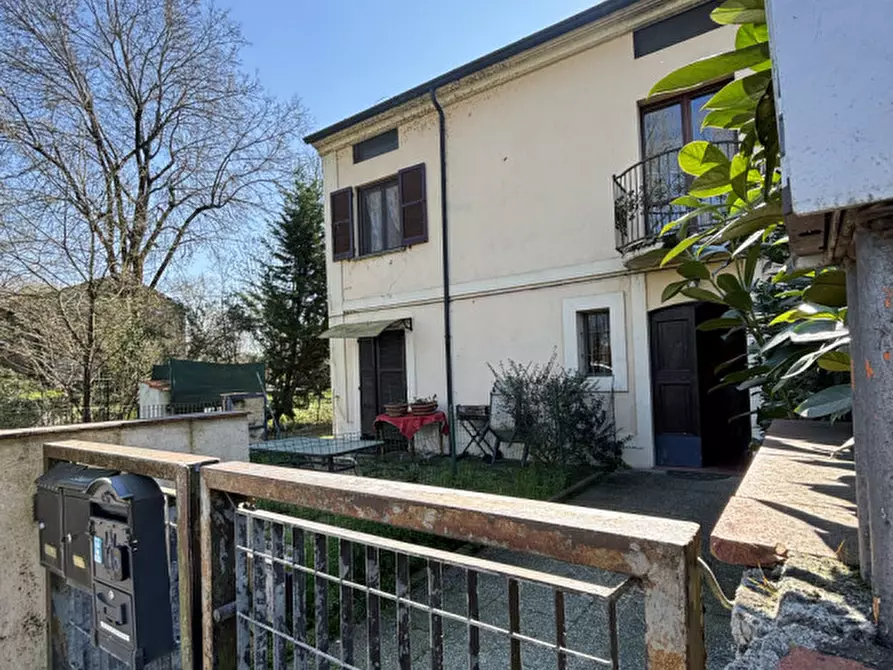 Immagine 4 di Appartamento in vendita  in Strada Salvador Allende, 23 a Torrile