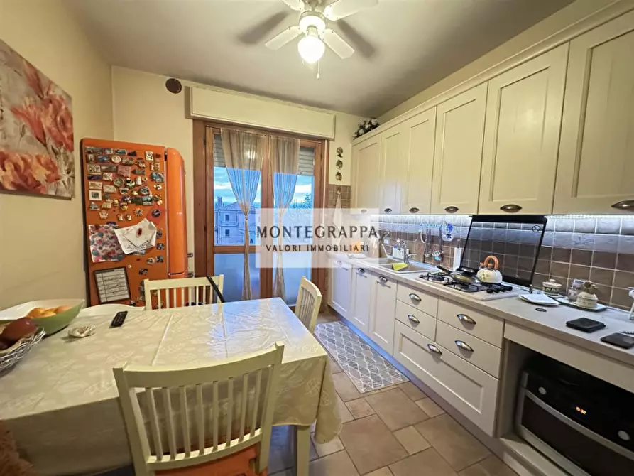 Immagine 4 di Appartamento in vendita  in Piazzale Roma a Istrana