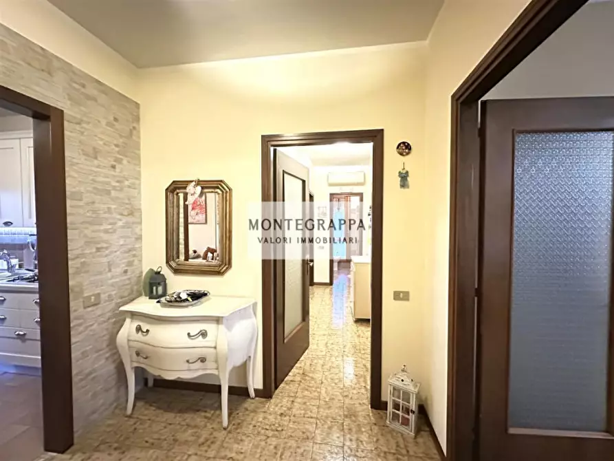 Immagine 9 di Appartamento in vendita  in Piazzale Roma a Istrana