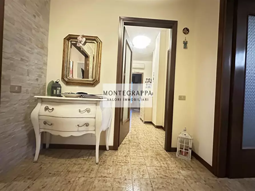 Immagine 11 di Appartamento in vendita  in Piazzale Roma a Istrana